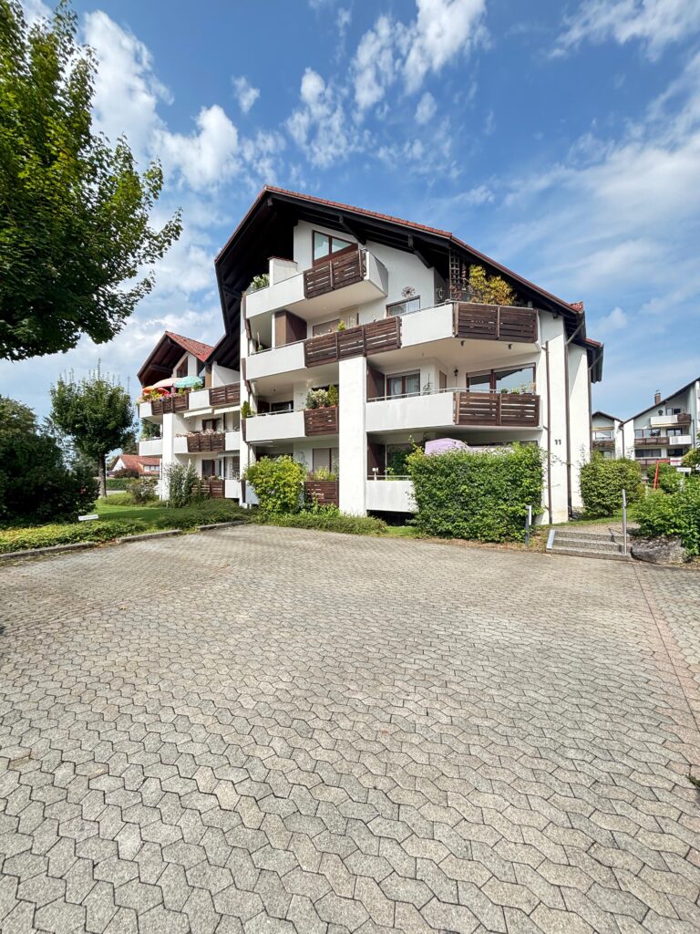 Großzügige 4-Zimmer-Maisonette-Wohnung mit zwei Süd-Balkonen in Eriskirch